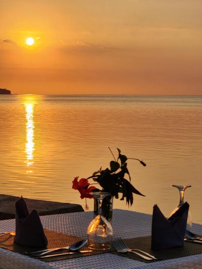 Formosa Beach Club & Bungalow Gili Air Exteriör bild