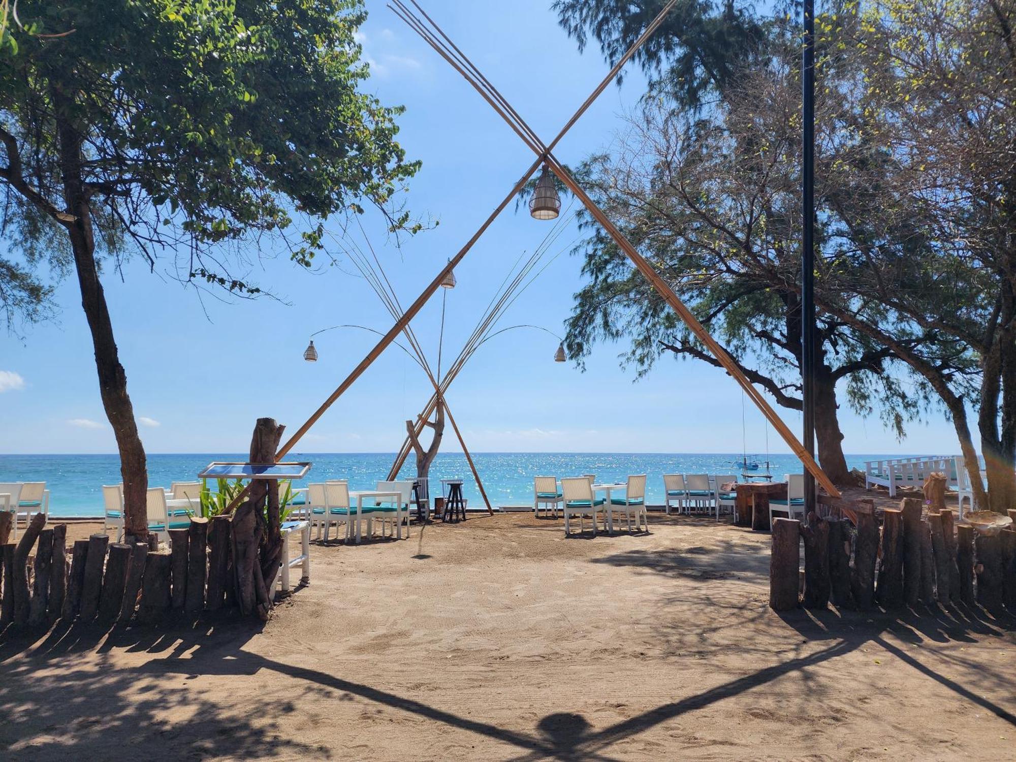 Formosa Beach Club & Bungalow Gili Air Exteriör bild